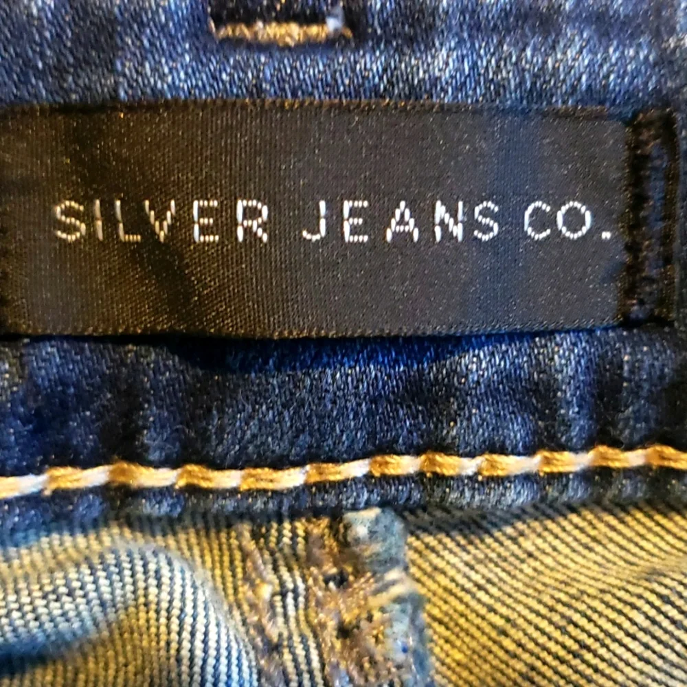 Silver Jeans Co. Suki Bootcut Jeans - Picture 3 of 5